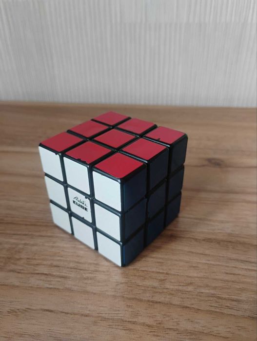 Ретро кубче на рубик