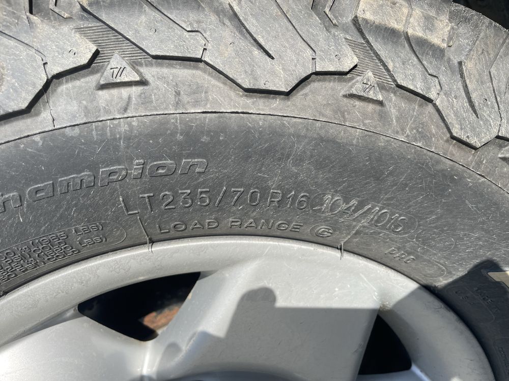BF Goodrich 235/70r16