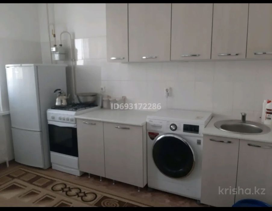Продам 1 комн. квартиру. Нурсити, 2 мкр, дом 18в