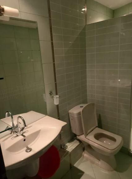 Дава се под наем Двустаен апартамент в Бургас, Славейков - 97 кв.м за 510 € - Снимка #5