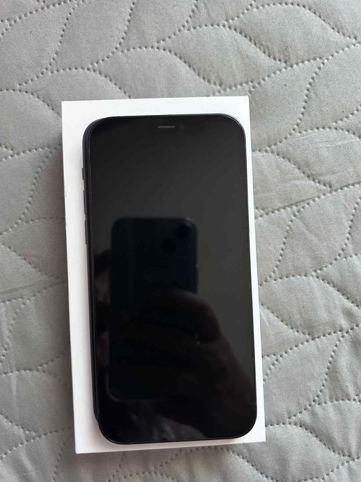 Iphone 12 simplu 128gb,sanatate 81%