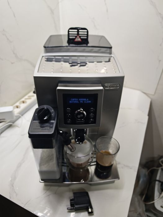 Espressor / Expresor / Aparat de cafea DeLonghi Cappuccino