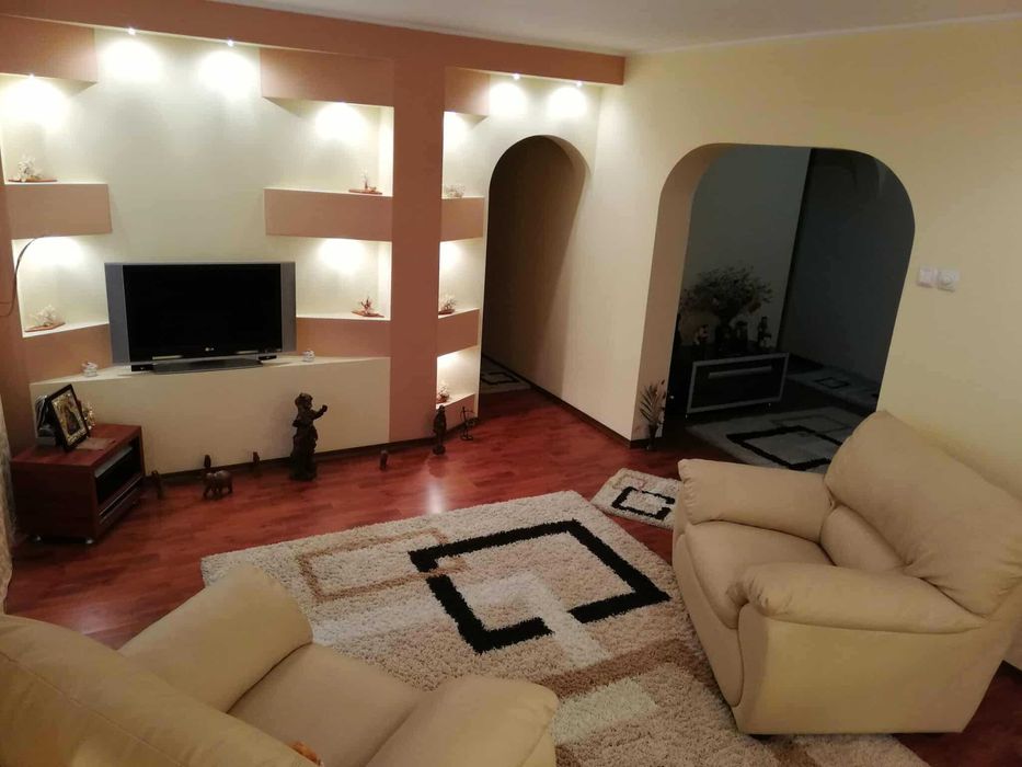 Apartament 3 camere / 82 mp / Etaj 1 / Bloc 1989 / Zimbru Tigarete
