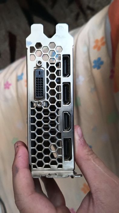 GTX 1060 / 6gb / 192 biti