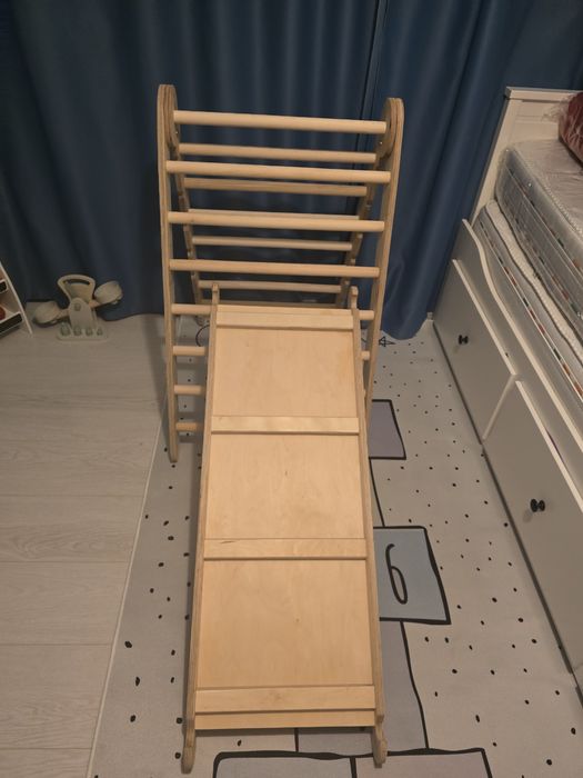 Triunghi pikler cu topogan si rampa de catarare