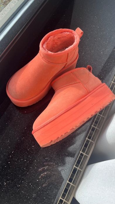 UGG marimea 37 ,stare exeptionala