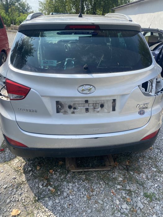 Заден капак и задна броня Hyundai ix35