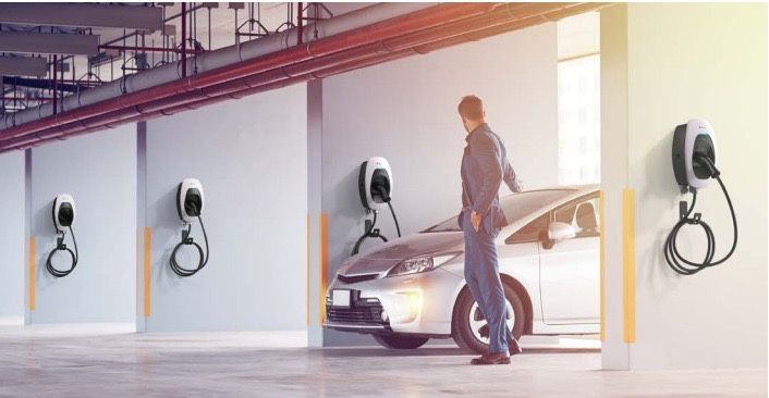 Stație Încărcare Auto Electric – Delta AC MAX Basic, 11 kW – Nouă