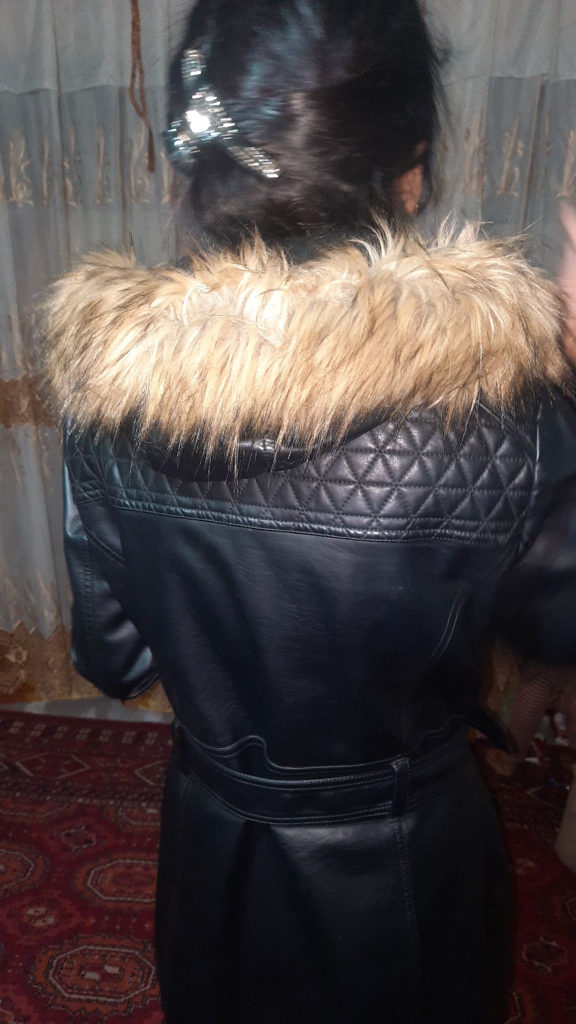Кожаное пальто с мехом