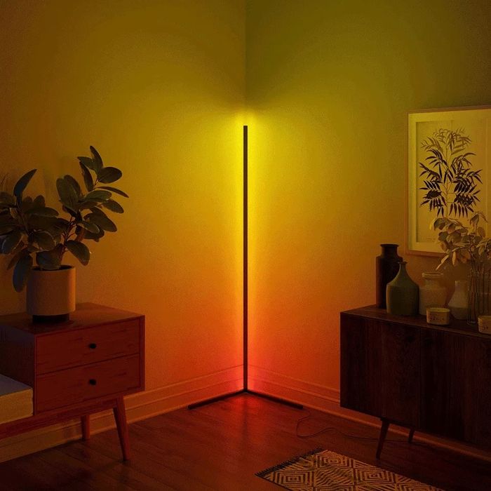 Лед лампa Стик RGB LED stick за дома и офиса с модерен дизайн