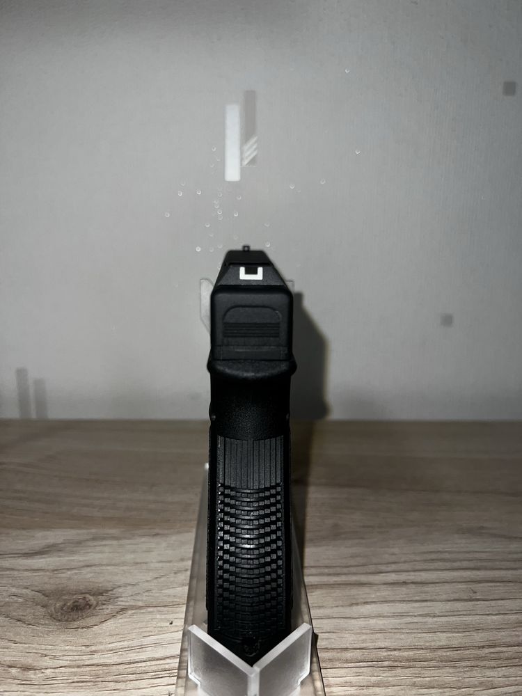 Glock 17 въздушен пистолет
