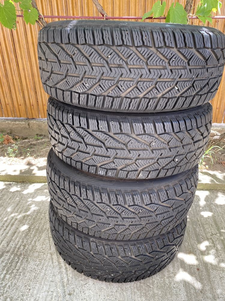 Set 4 anvelope de iarna Tigar 205/45 R17 second hand