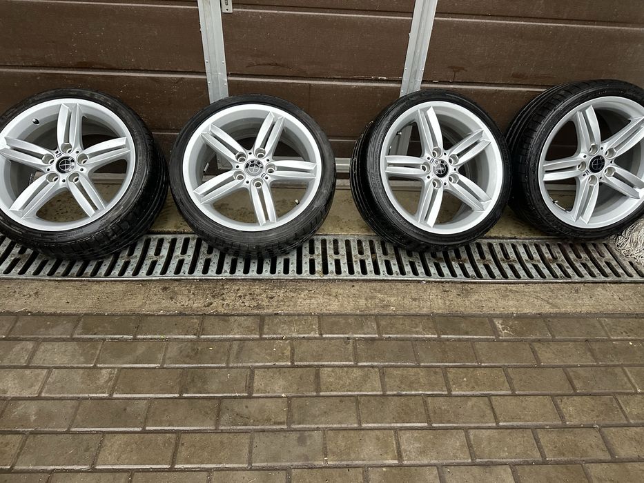 Set jante aliaj in 2 marimi  pe 18 Bmw 5x120