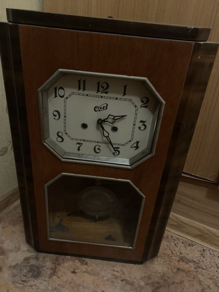 Продаю советские часы