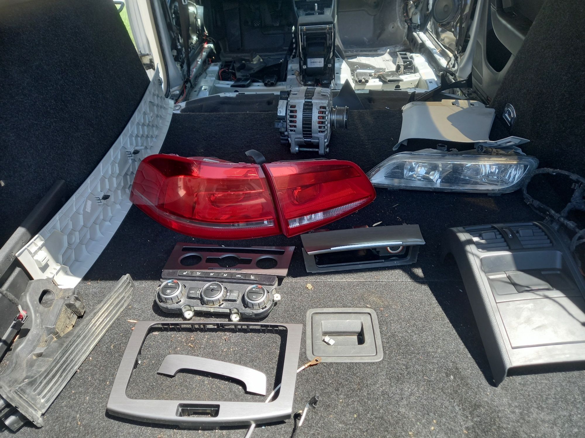 Piese interior/exterior Passat B7