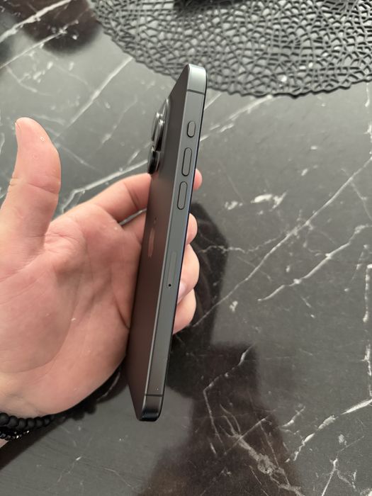 Vând sau schimb iPhone 15 Pro Max 512GB Black Titanium 5G