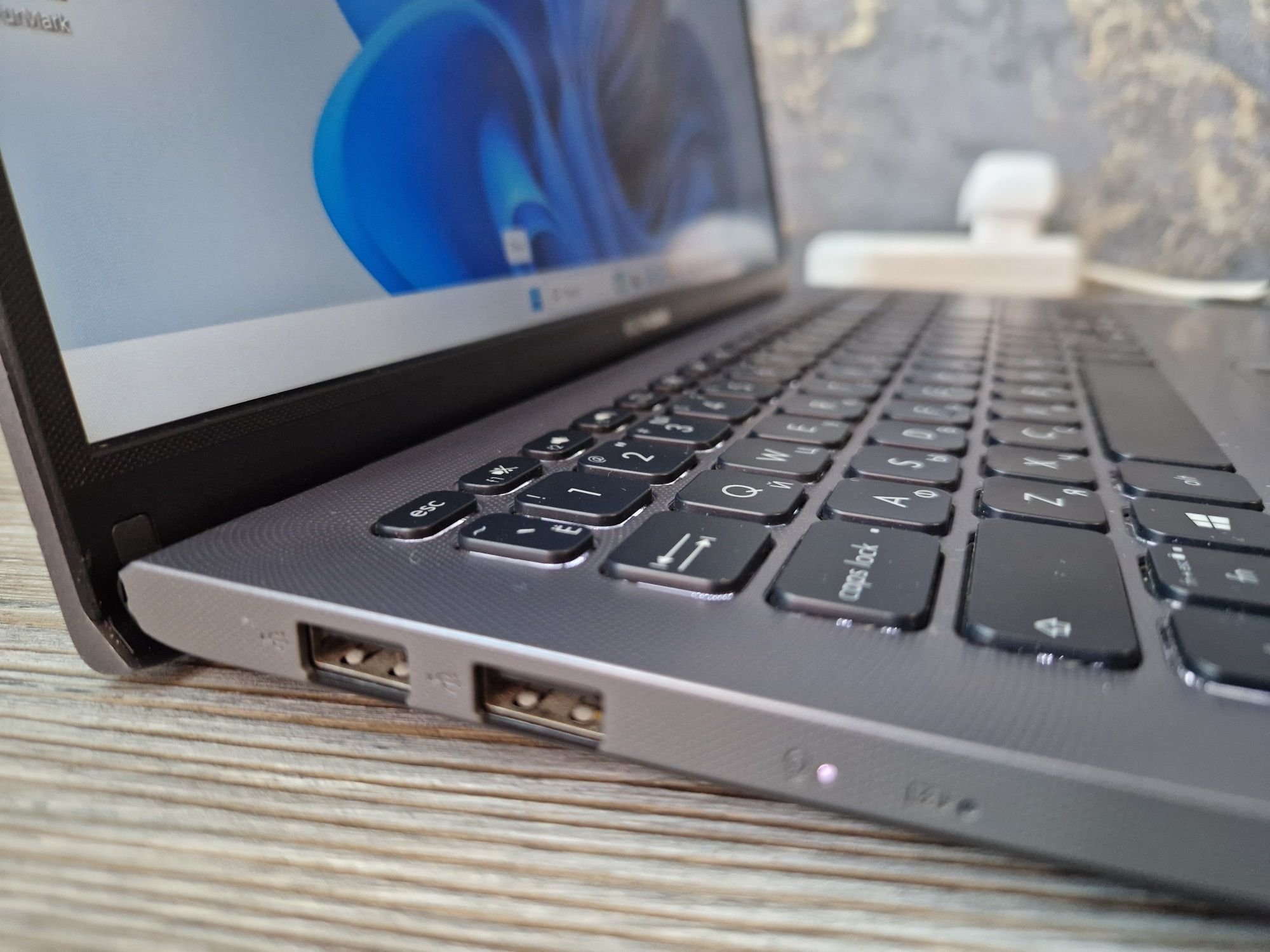 Нутбук Ryzen7 Asus Vivobook X512DA