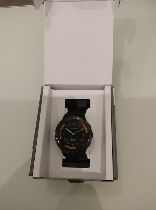 Смарт часовник Garmin Venu 3