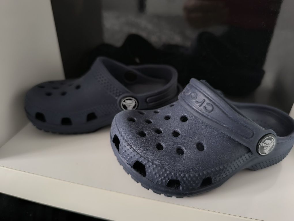 Сандали Nike Sunray и Crocs