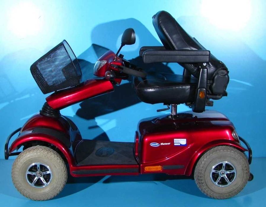 Scuter electric batrani/handicap Invacare Meteor - 15 km/h