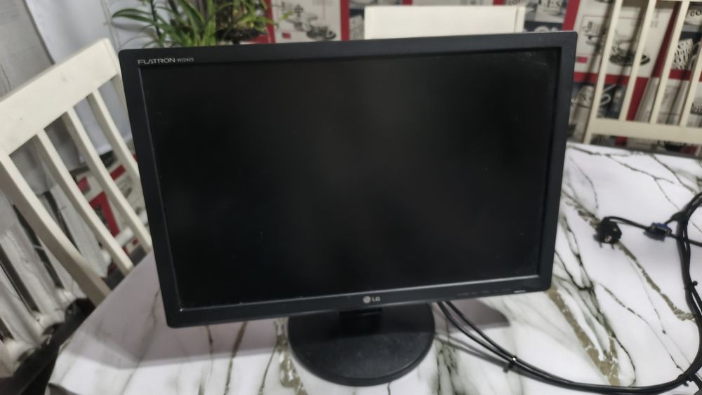 Продам Монитор 22 LG