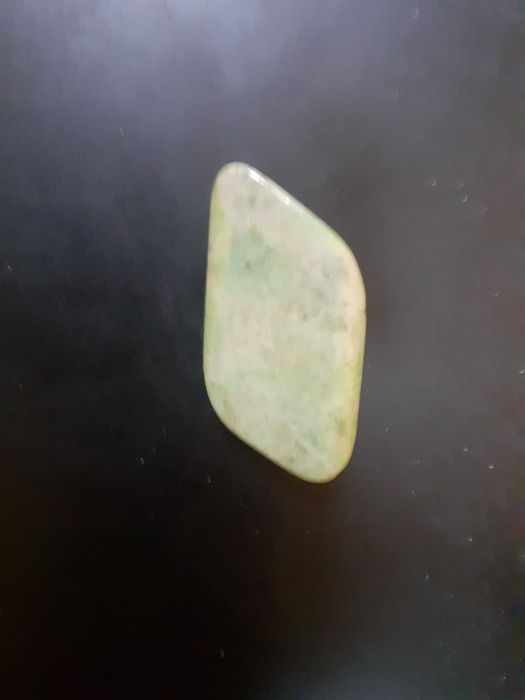 Продам шкатулки, броши из натур.камня, брелоки и т.д.!