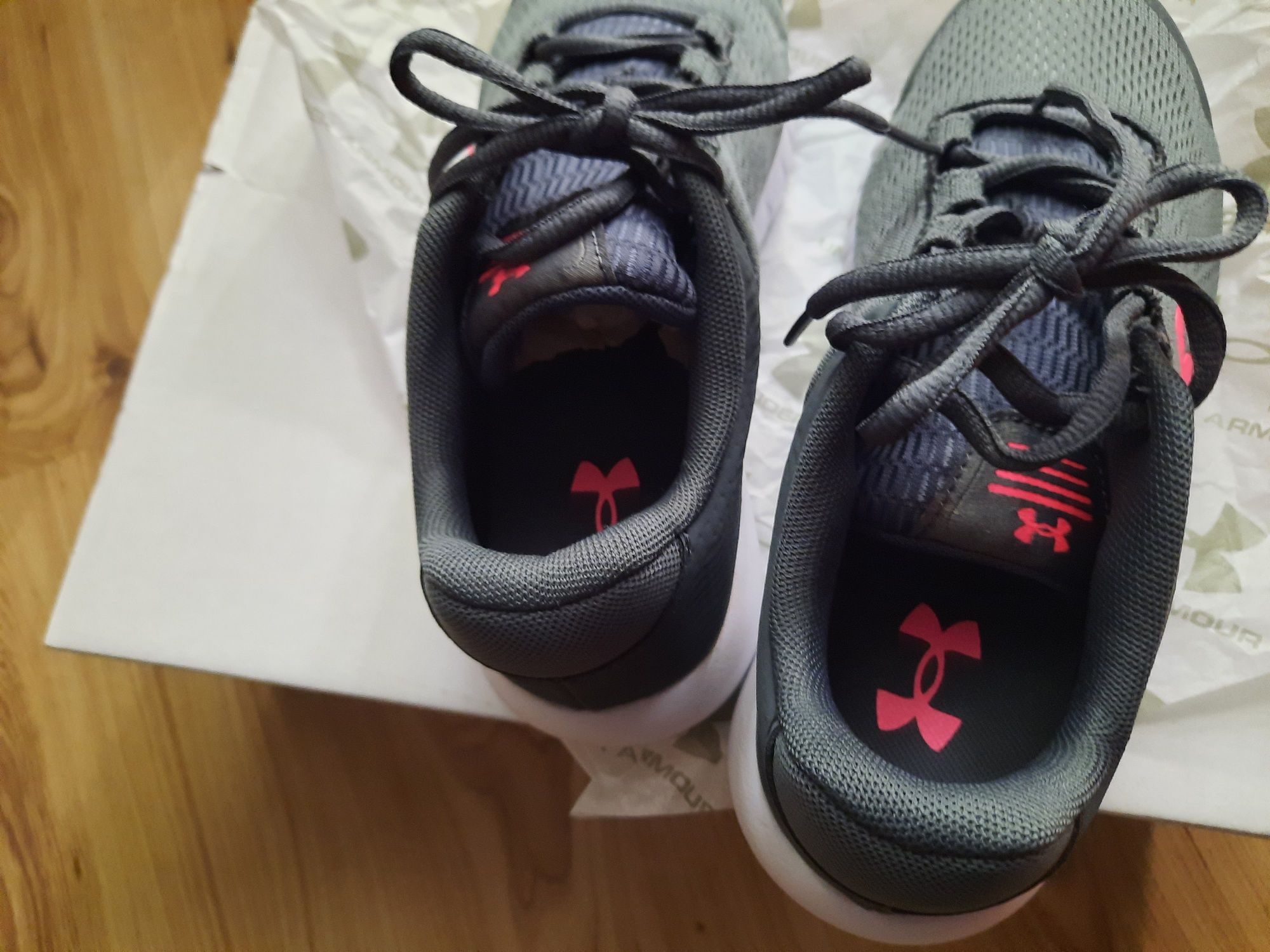 Under Armour, дамски маратонки