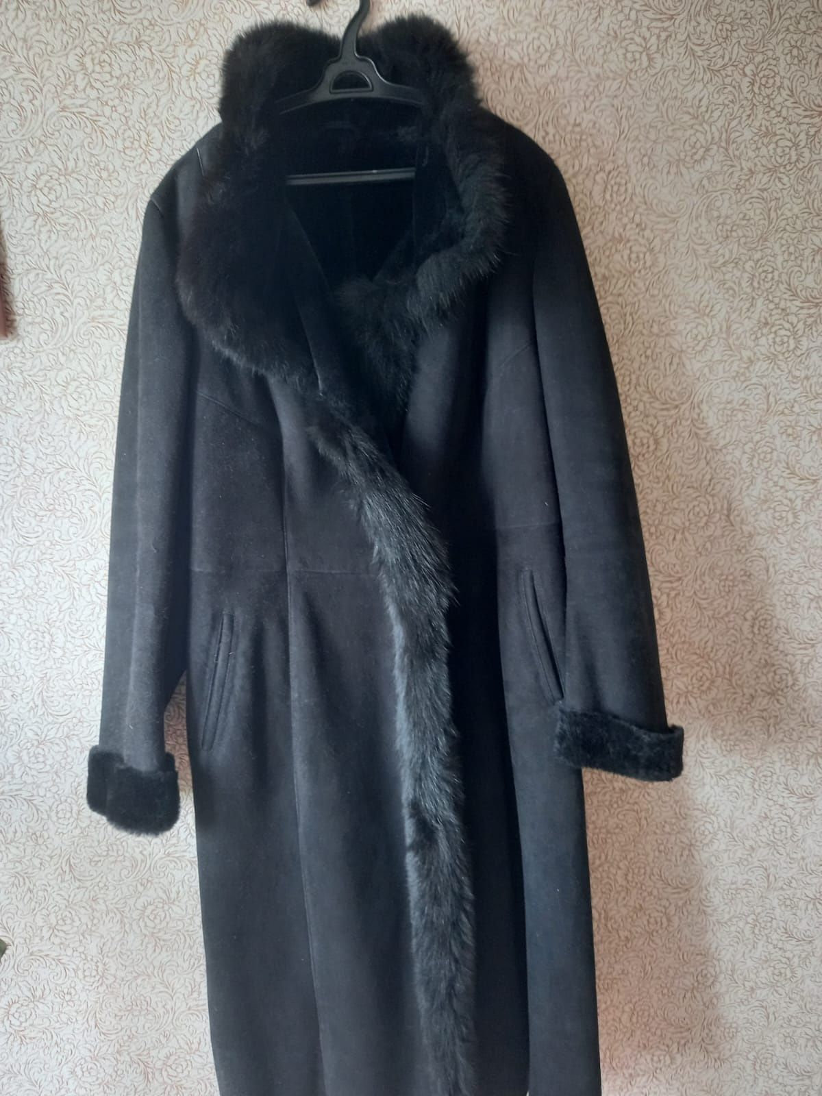 Продам дублёнку женскую натуральную (европейка) р. 48 - 50