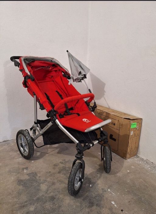 Комбинирана бебешка количка