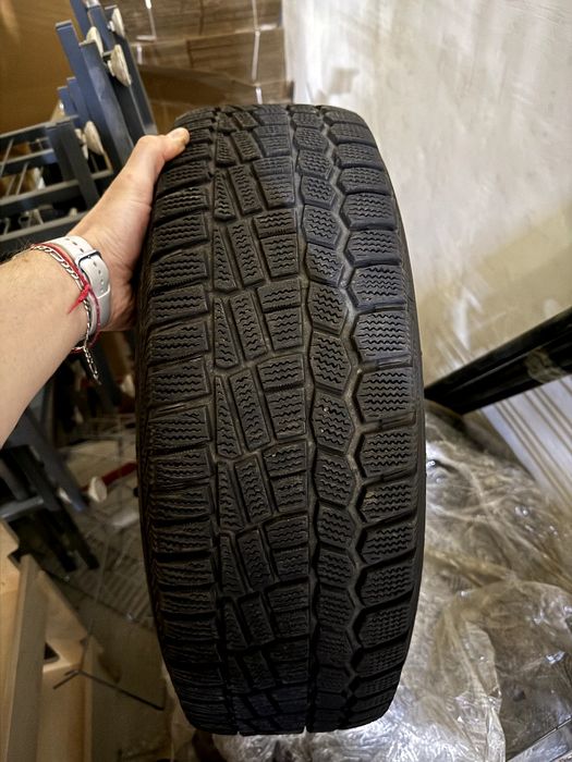 Продам комплект зимних шин с дисками. Viatti Brina.