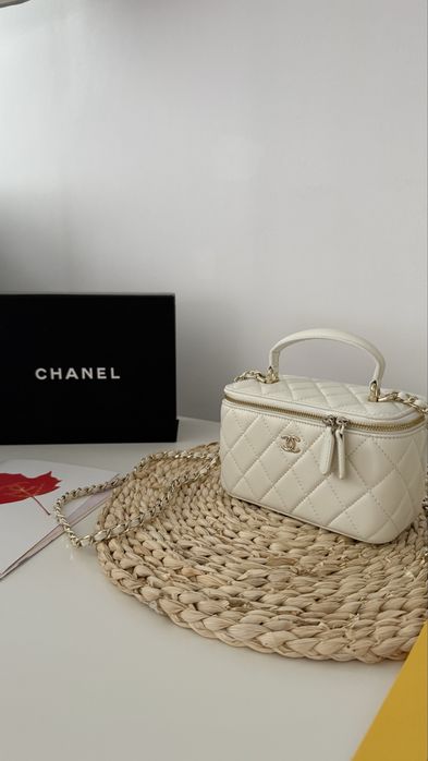 Geanta Chanel cc vanity