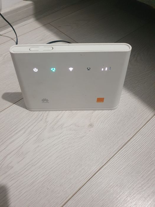 Vând router Huawei LTE