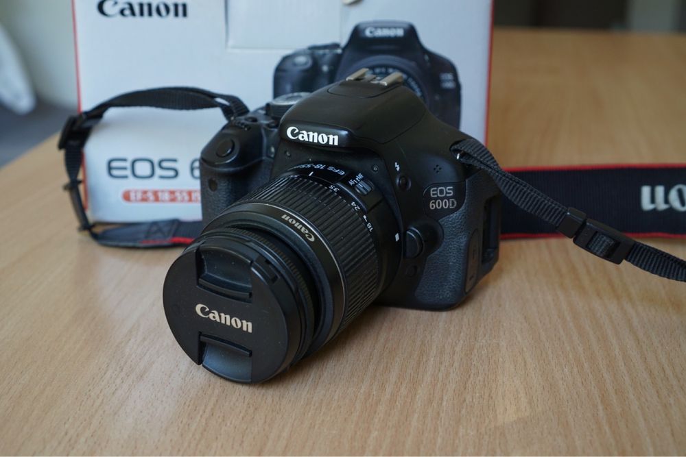 Фотоапарат Canon 600D