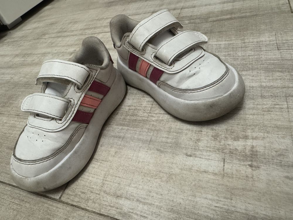 Маратонки Adidas