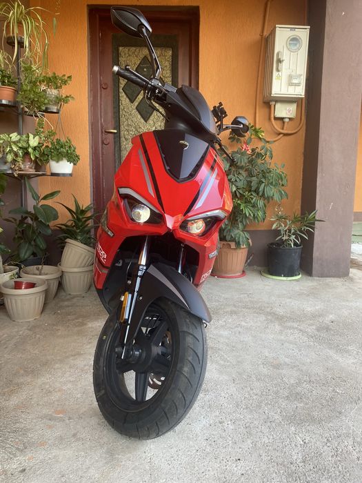 Scuter 125cc 4 timpi 2025 nou