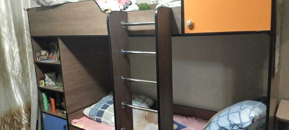 Продам двухЪярусную кровать