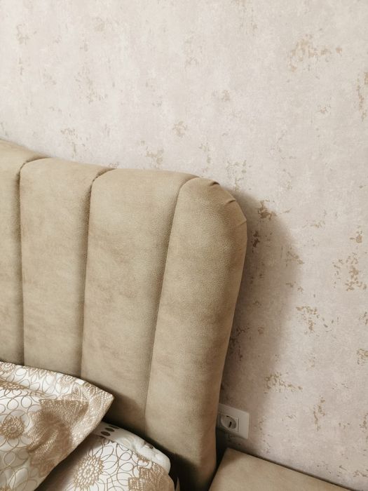 Pat tapițat +saltea+ noptiere