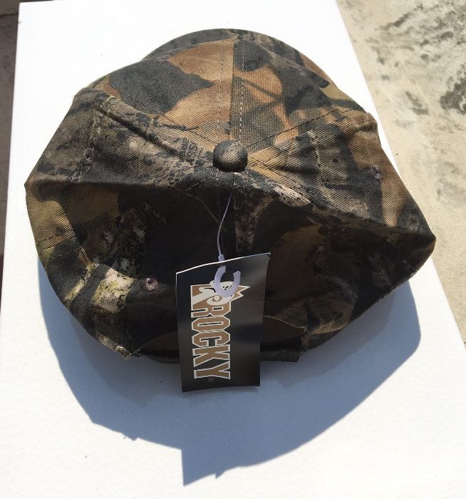 Шапки с козирка - камуфлирани - Browning и Rocky, нови - 10 лева брой