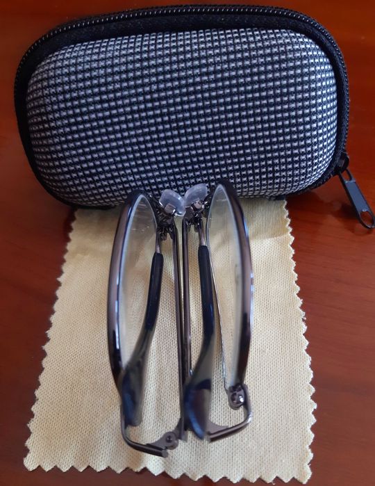 Сгъваеми диоптрични очила, с метални рамки, UV стъкла и калъф Топ цена