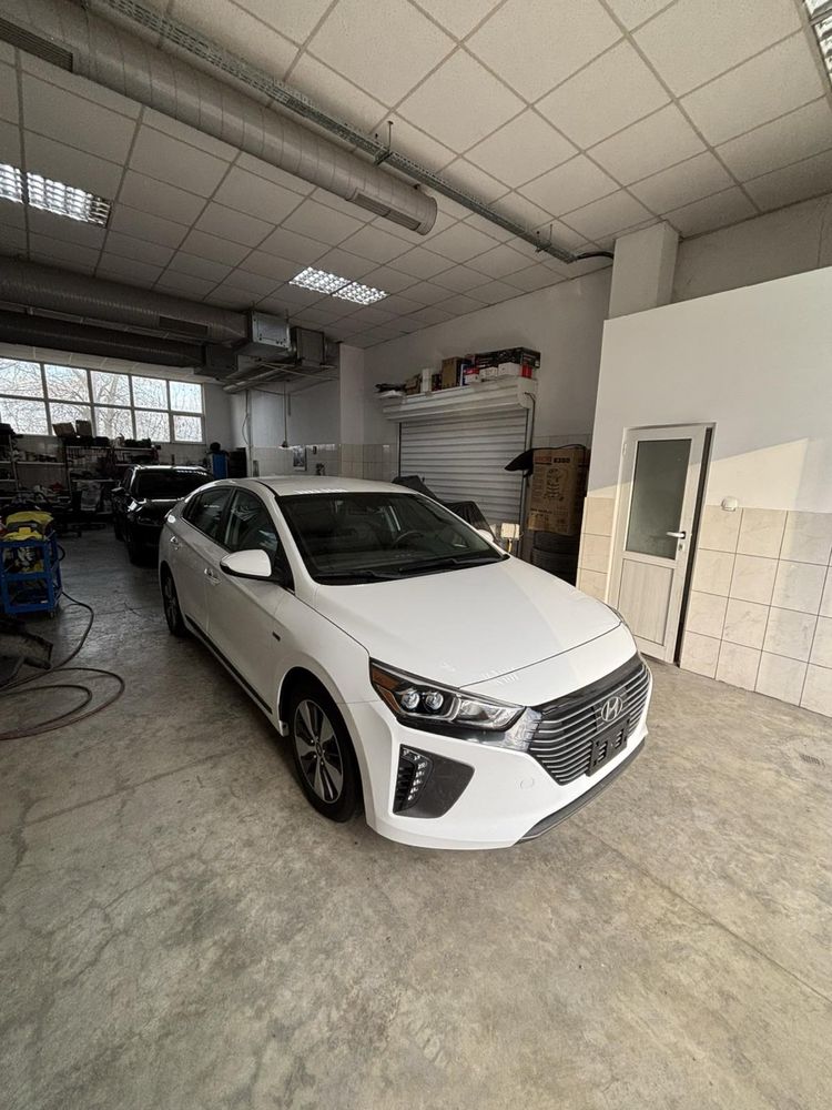 Hyundai ioniq 2019 plug in hybrid