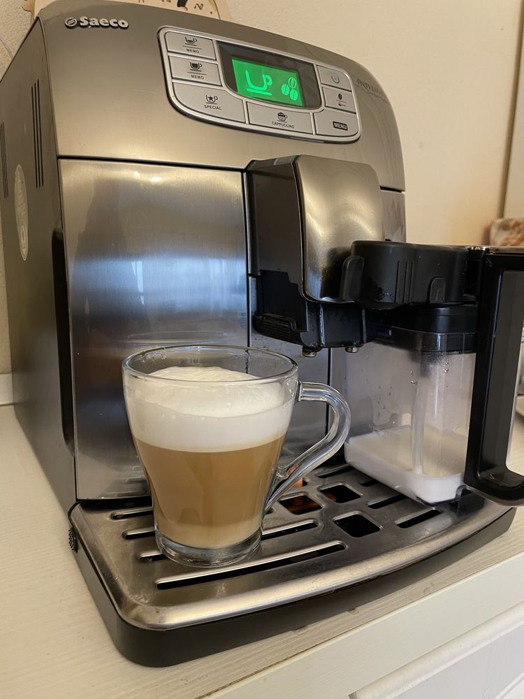 Espressor automat Philips Intelia one touch Cappuccino