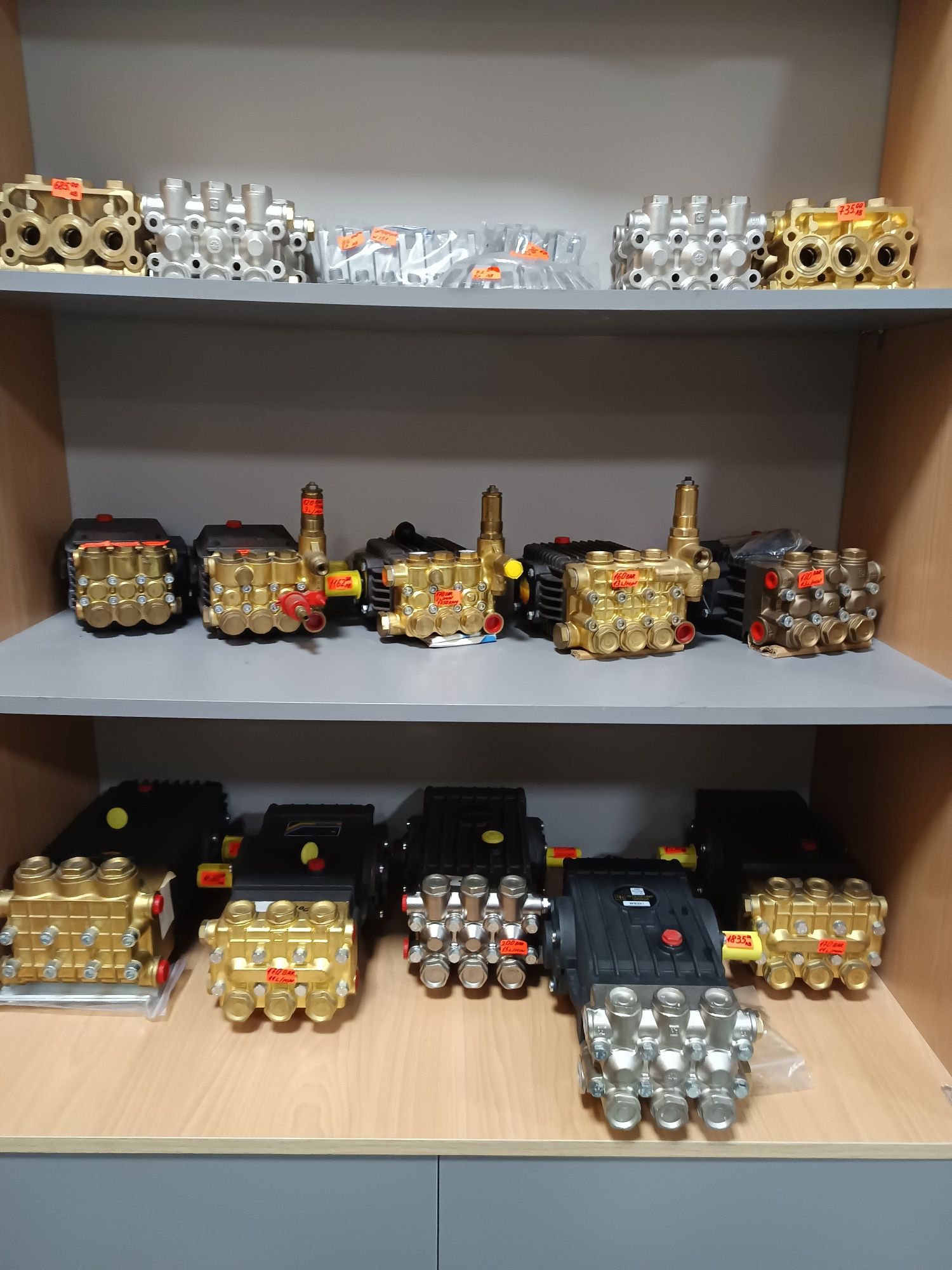 Глава за помпа Interpump WS 151-201