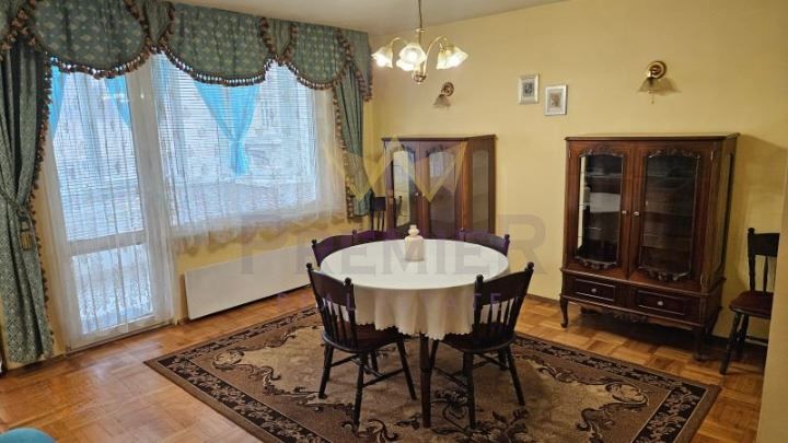 Дава се под наем Тристаен апартамент в Варна, Колхозен пазар - 118 кв.м за 612 € - Снимка #2