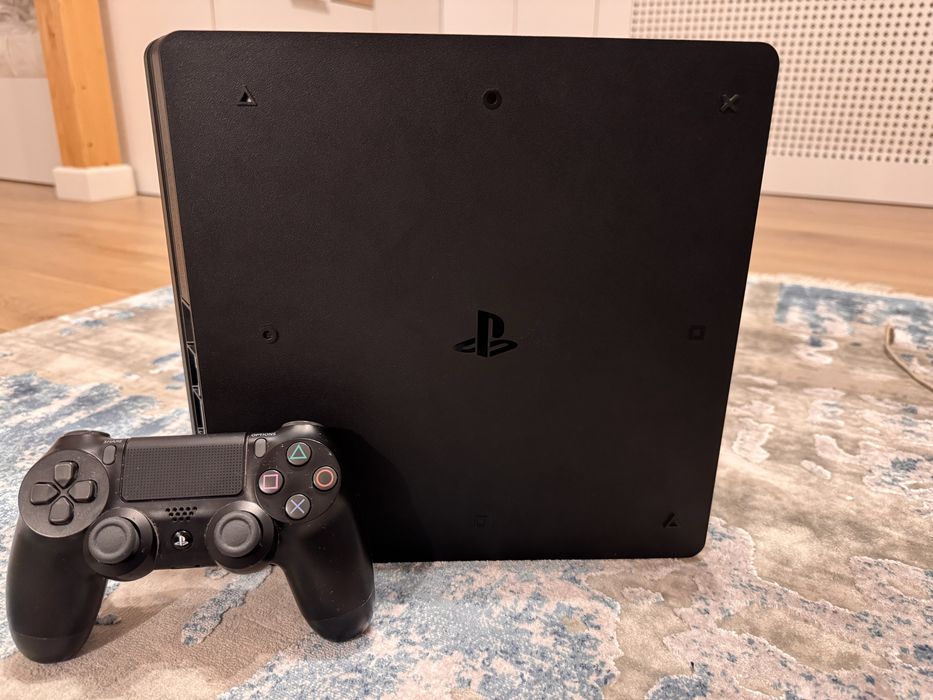 Vand PS4 Slim 800gb