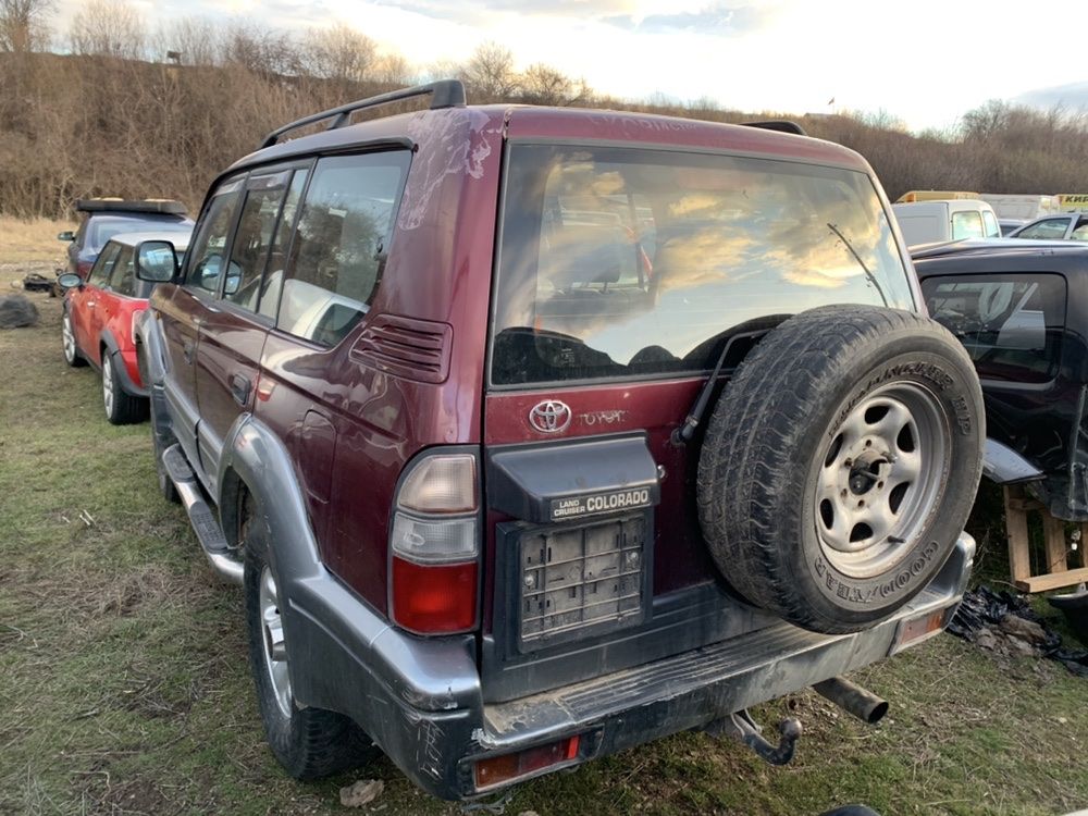 НА ЧАСТИ! Toyota Land Cruiser 90 3.0 TD АВТОМАТИК 125 кс. 4x4 Теглич