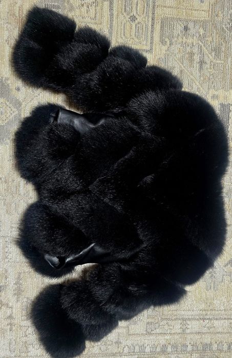 Haina de blana neagra