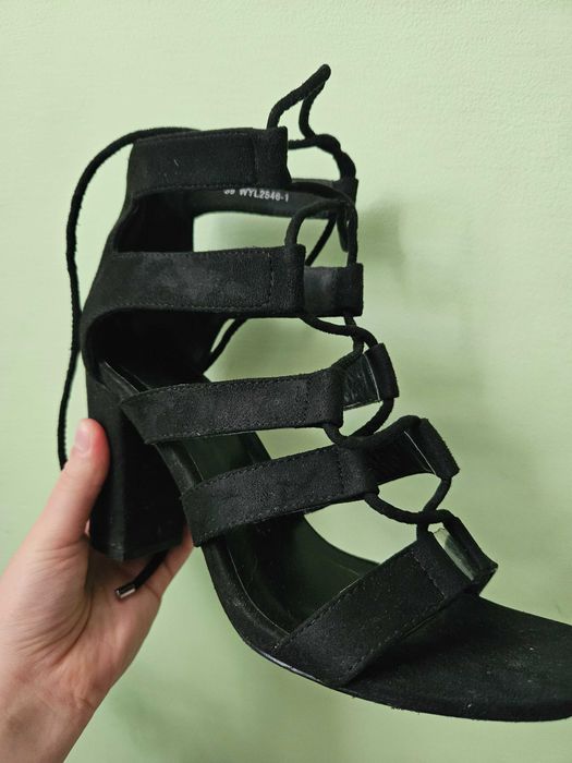 Sandale cu toc negre DeeZee CCC