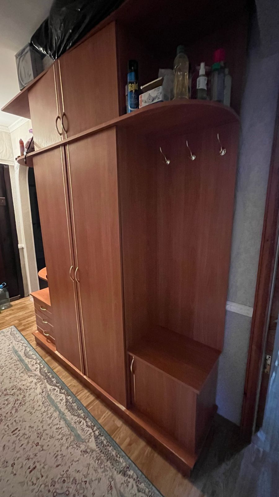 Продам шкаф- прихожка