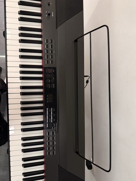 Дигитално Пиано Kurzweil KA-90 със стол