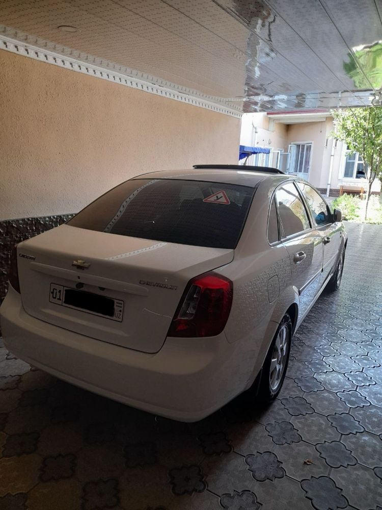 Lacetti 2013 1.6 Avtomat karobka sotiladi